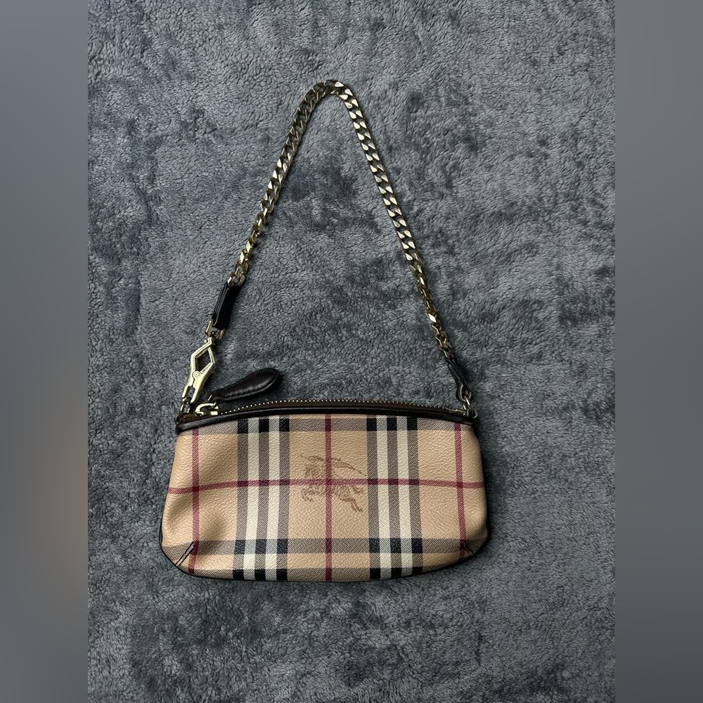 Burberry - Picture 2 of 3